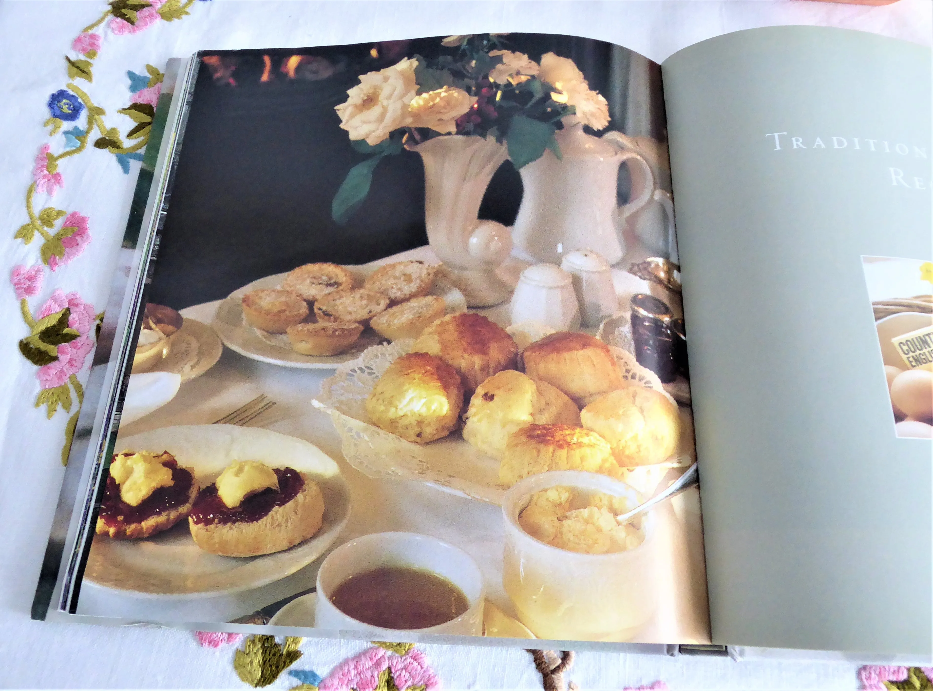 Book Victoria Magazine Heart of England Hardback Gorgeous Photos 1999 New