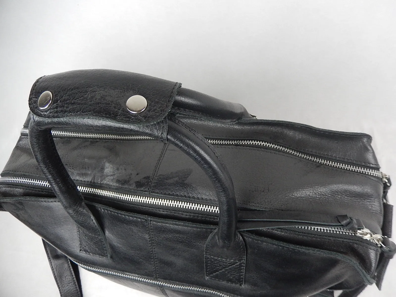 Iristyler Black Cowhide Travel Bag