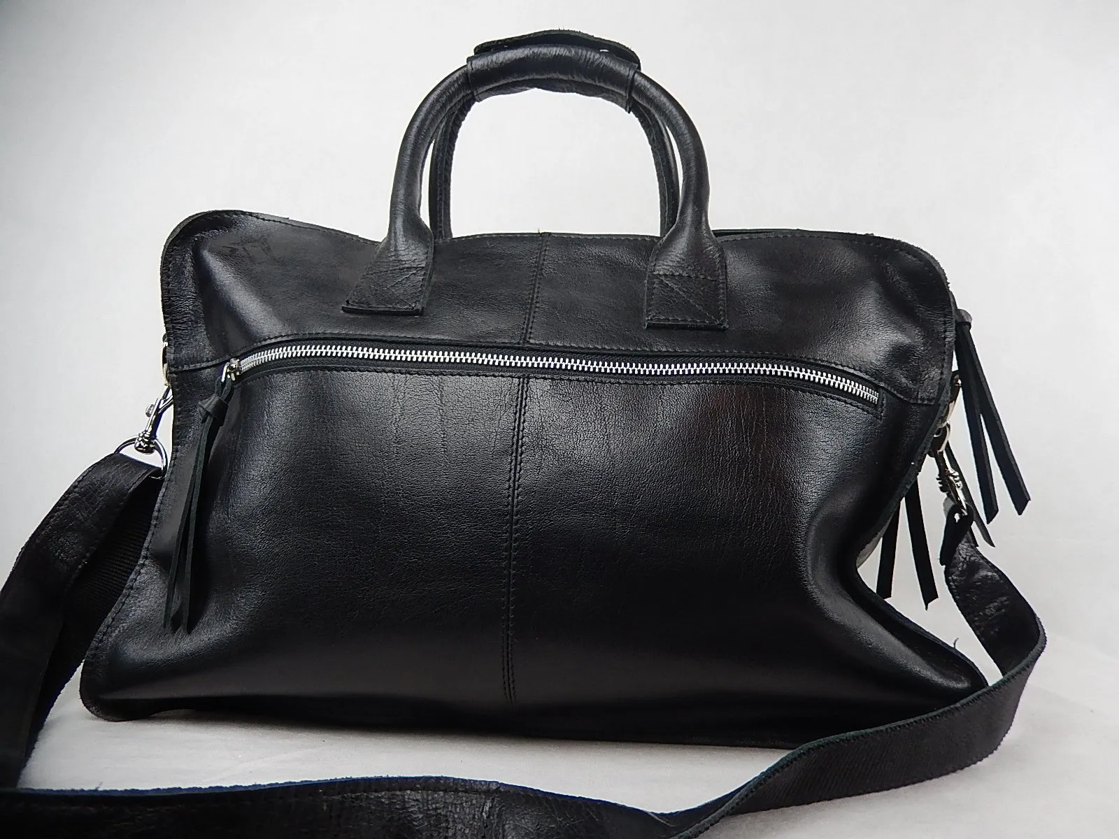 Iristyler Black Cowhide Travel Bag