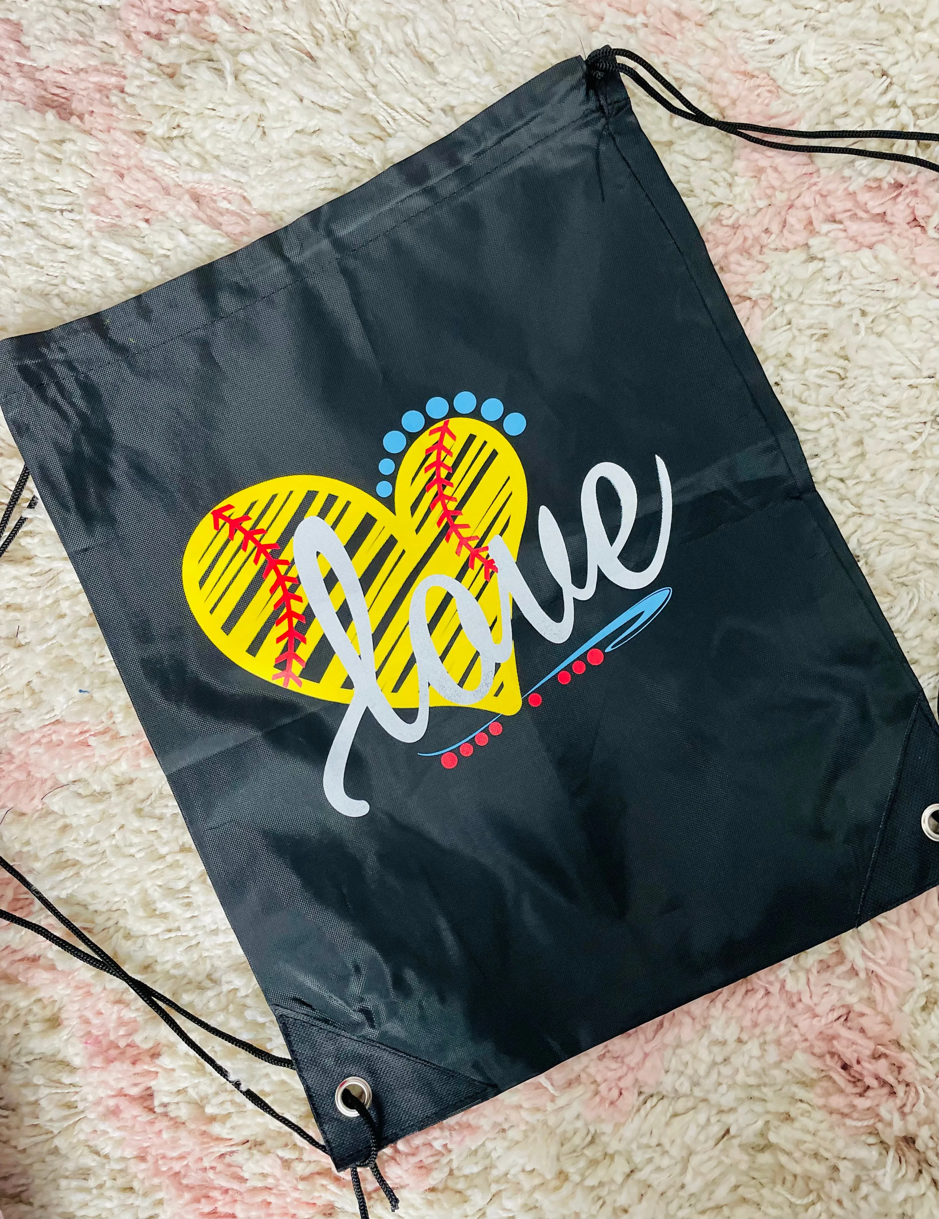 Love Softball Drawstring Bag